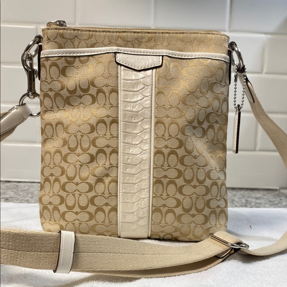 Coach Crossbody bag - Picture 1 of 12
